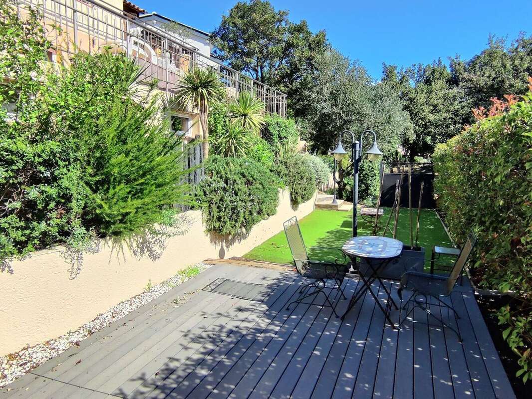 Maison 90 m² à Roquebrune-Sur-Argens  - photo 6