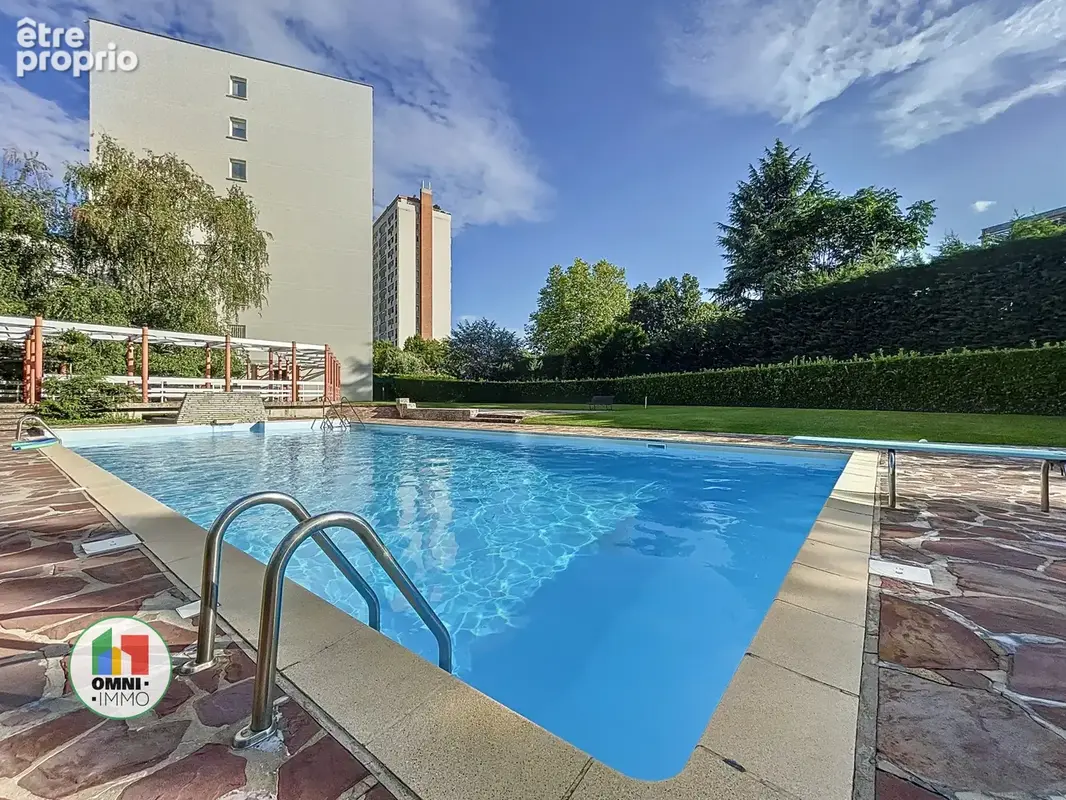 Lyon 4 Croix-Rousse : appartement T6 de 142 m2   Terrasse   Garage   Piscine   Tennis   Résidence de standing - photo 18