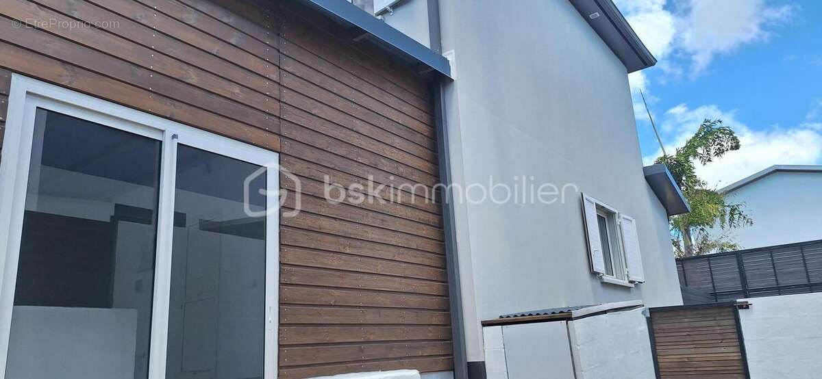 Maison à SAINTE-SUZANNE