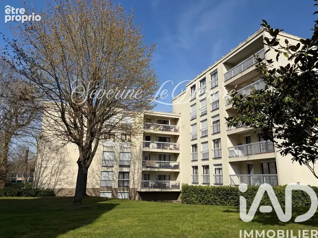 Photo 1 - Appartement à MARGENCY