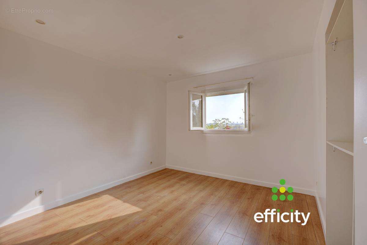 Appartement à OULLINS