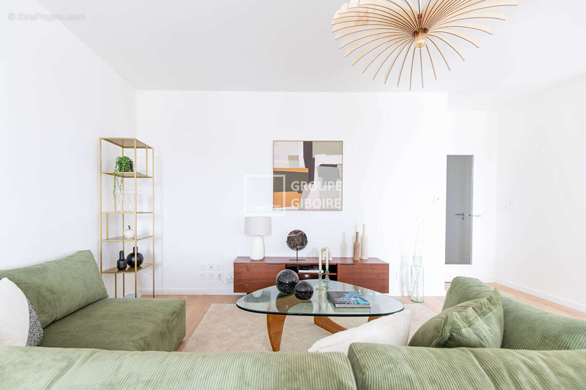 A VENDRE - AGENCE GIBOIRE - Appartement Vannes 5 pièces 127.28 m2 - photo 3