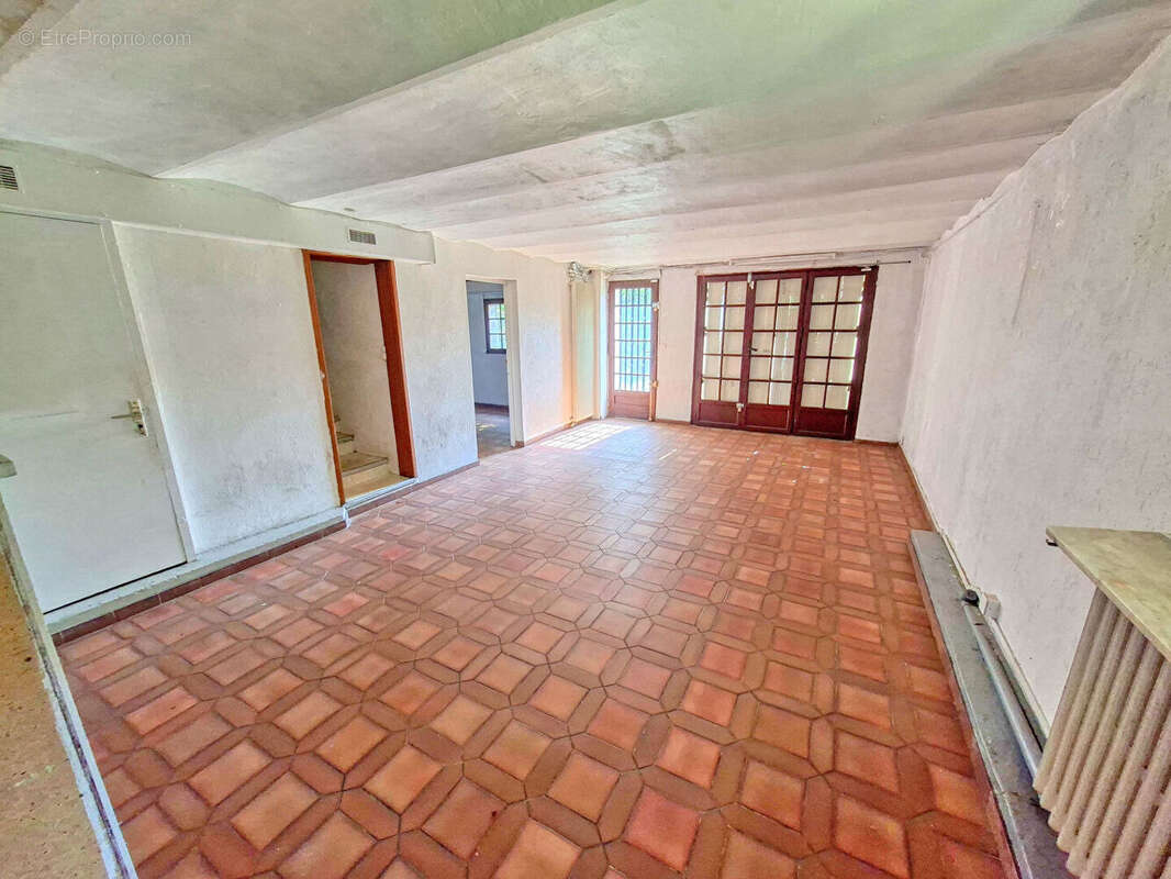 Antony Maison familiale de 152 m² habitables ? 5 chambres ? Garage ? Combles aménageables ? DPE D - photo 9