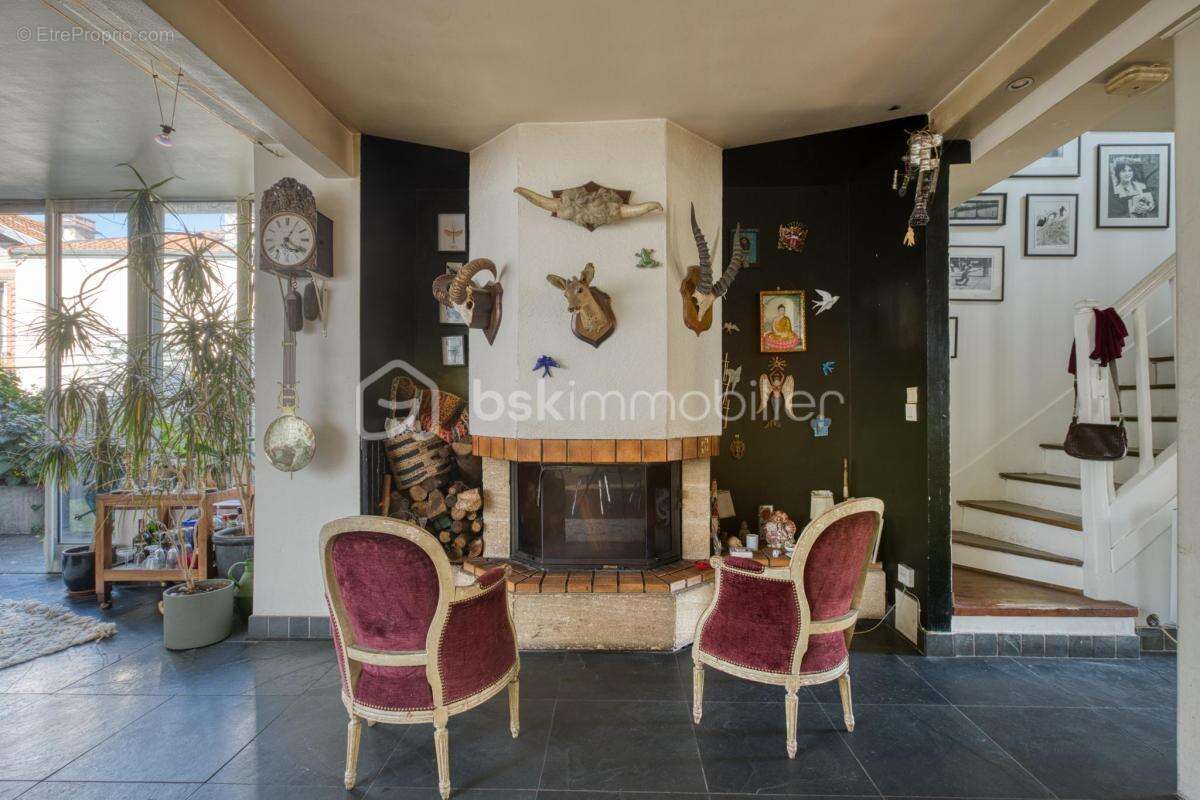 Maison de ville T5 (4 chambres) de 155 m2 - VILLA CHASSAGNOLLE - LES LILAS - photo 12