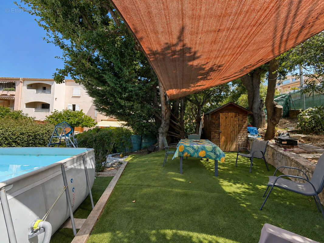 Appartement en rez-de-jardin avec 260 m2 d'extérieur   Les Lônes - photo 3