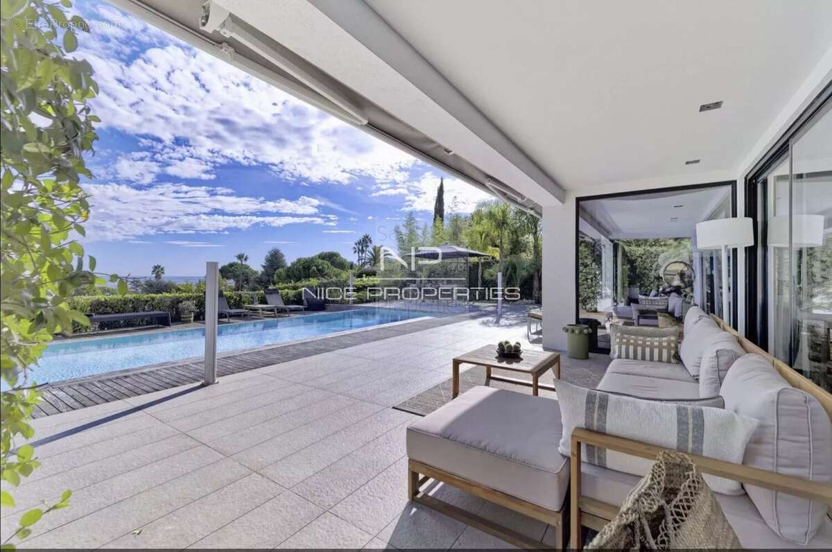 Maison à VILLENEUVE-LOUBET