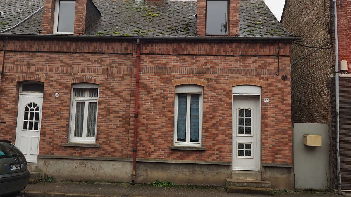 Maison à SAINT-LEGER-LES-DOMART