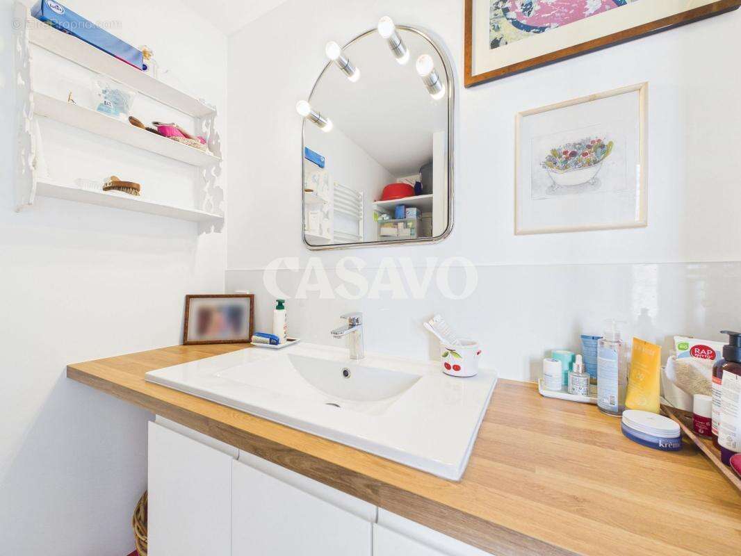 Appartement à PARIS-11E