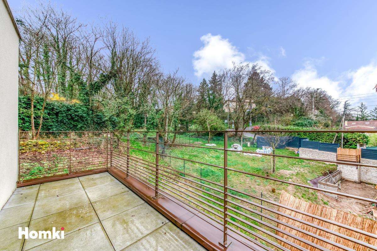 Maison à SAINTE-FOY-LES-LYON