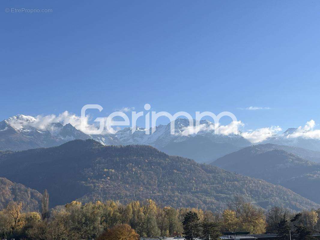 Appartement à CROLLES