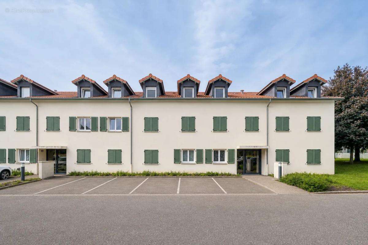 Appartement à SERGY
