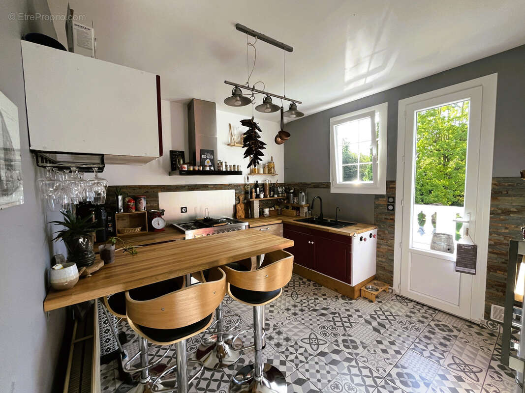 Maison à SAINT-PREST