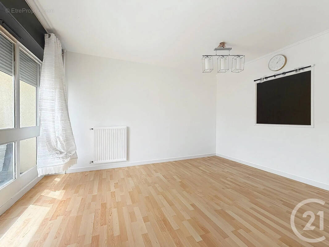 Appartement à RILLIEUX-LA-PAPE