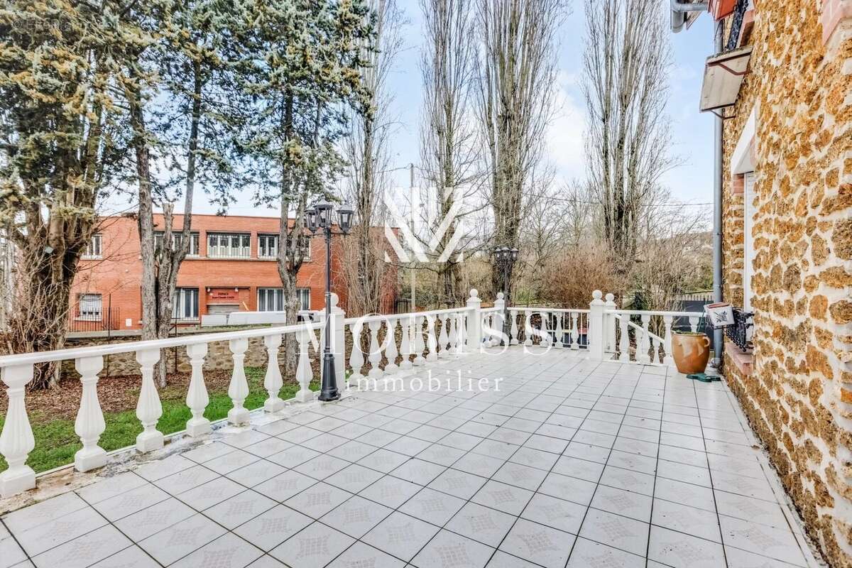 Appartement à BOISSY-SAINT-LEGER