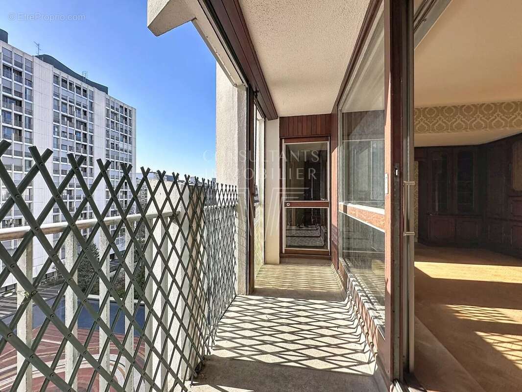 Appartement à PARIS-15E