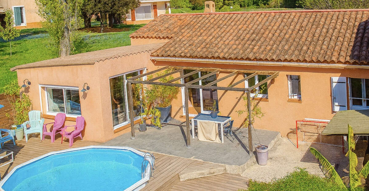 Maison à SOLLIES-TOUCAS