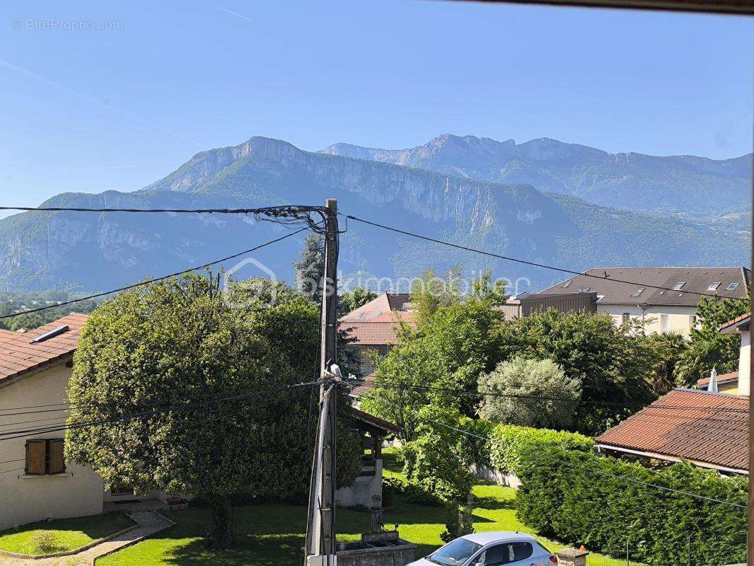  Maison de ville coup de cœur entièrement rénovée avec terrasse de 65 m² - photo 15
