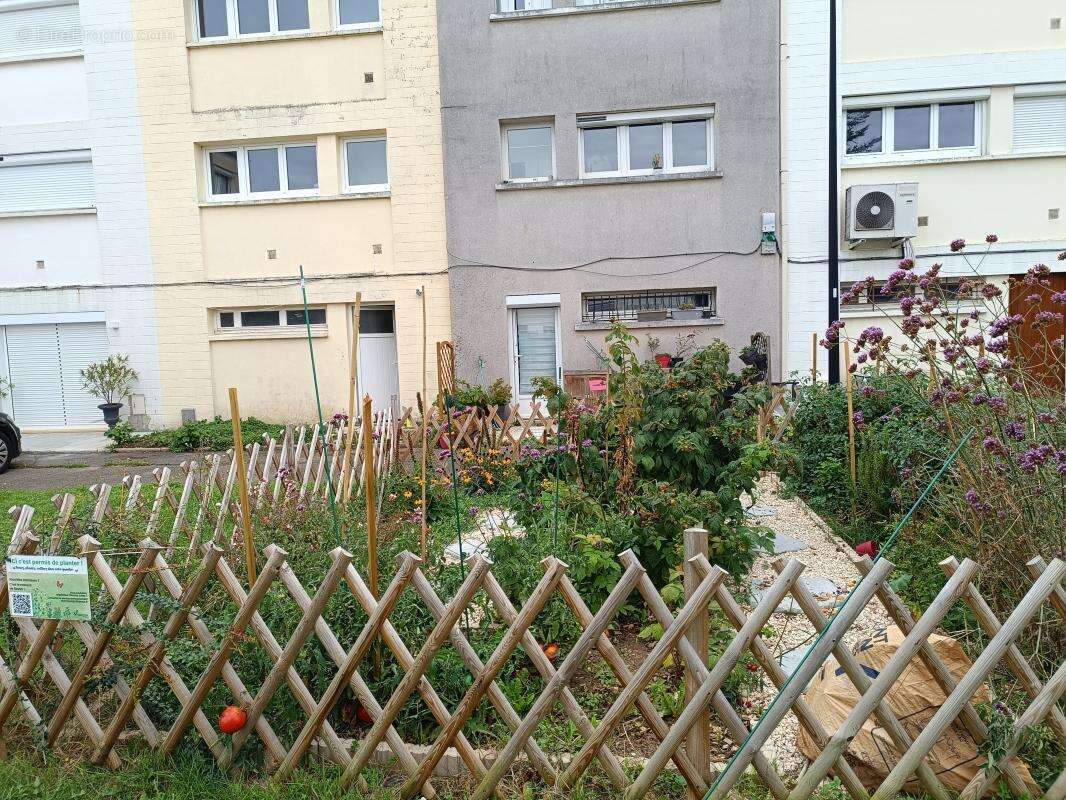 Maison à VILLEPREUX