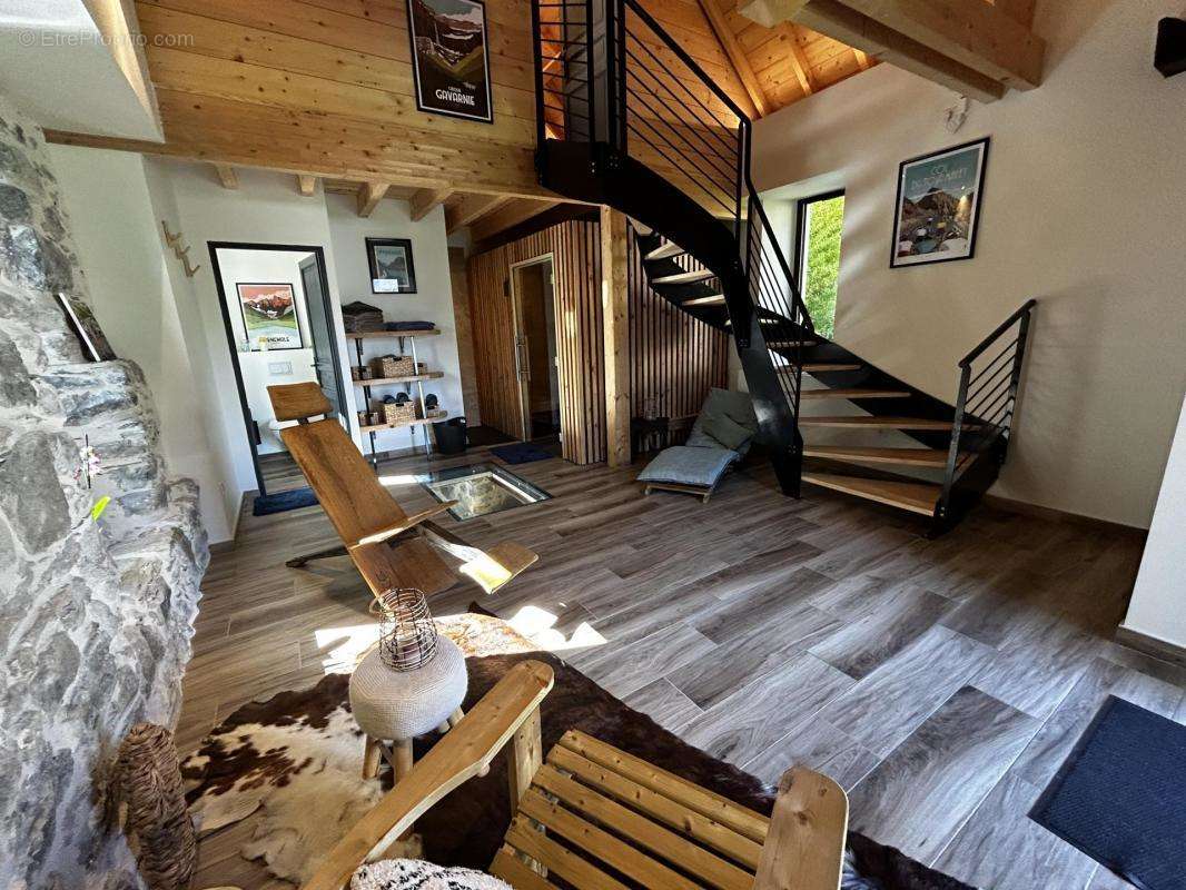 Terrain à AYZAC-OST