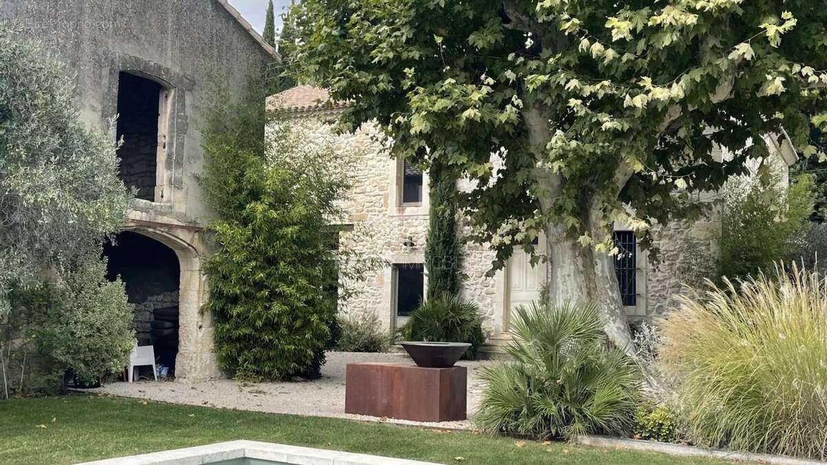 Maison à MAUSSANE-LES-ALPILLES