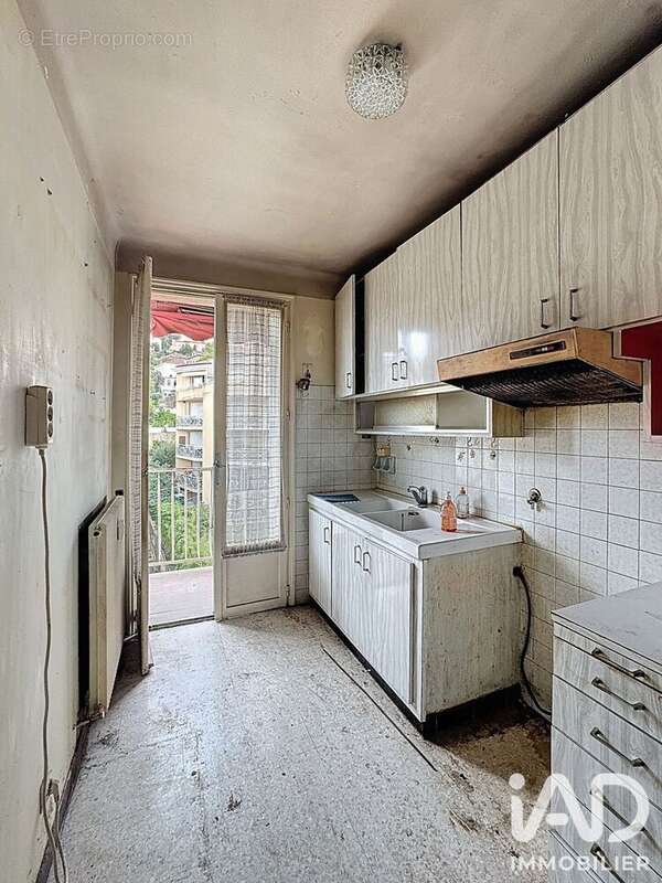 Appartement 76 m² à Grasse  - photo 4
