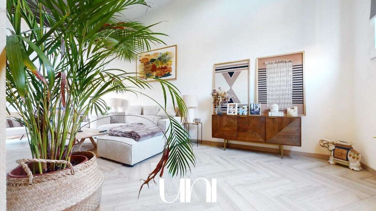 Maison à TROIS-MONTS