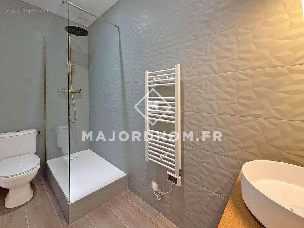 Appartement à MARSEILLE-2E