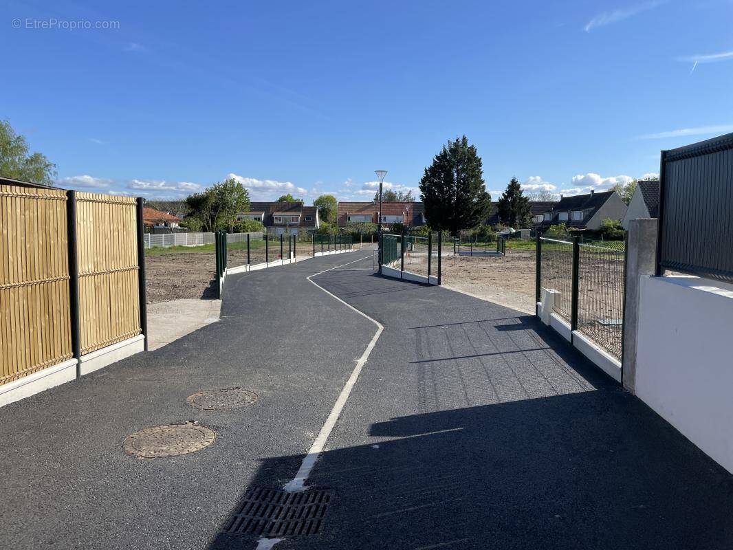 Terrain à SAINT-MEDARD-EN-JALLES