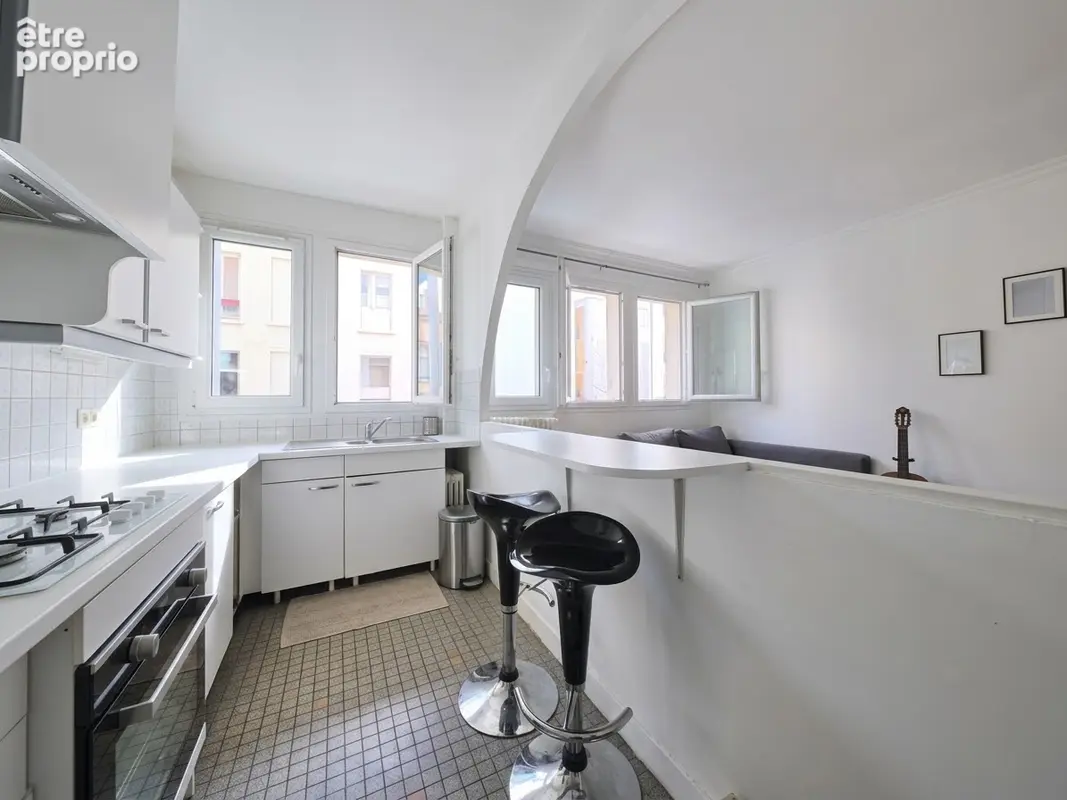 Bas montreuil - 75 m² - 3 pièces - 2 grandes chambres - fort potentiel - photo 4
