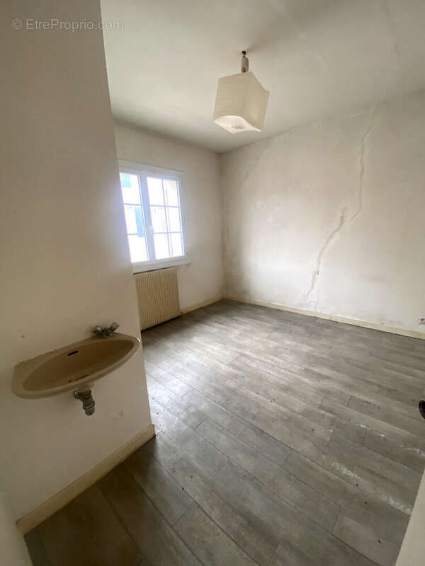 Maison à SAINT-GILLES