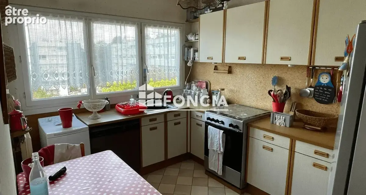 EN EXCLUSIVITE  Appartement T4 à rénover DPE projeté D travaux de toitures en cours de finition - photo 4