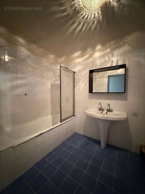 Maison à LA CHAPELLE-BASSE-MER