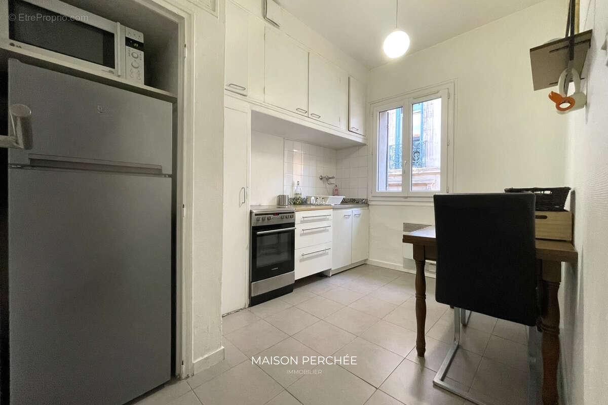 Appartement à MARSEILLE-1E