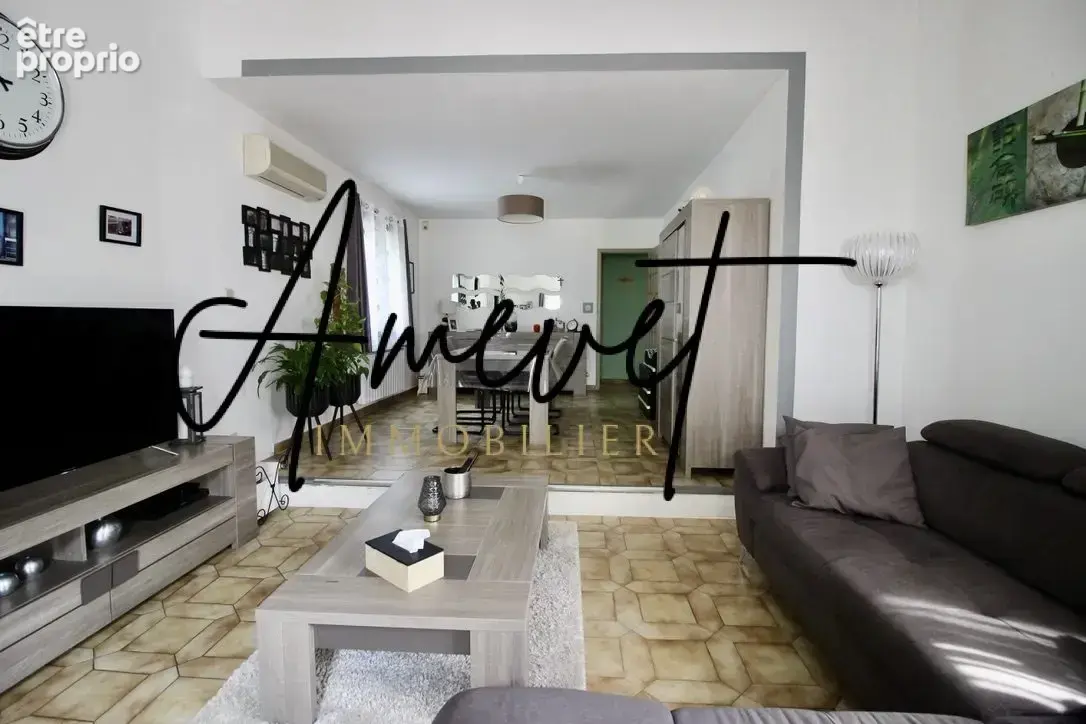 Maison 11 pièces 217 m² à vendre à Saint-Saturnin-Les-Avignon (84450) - photo 7