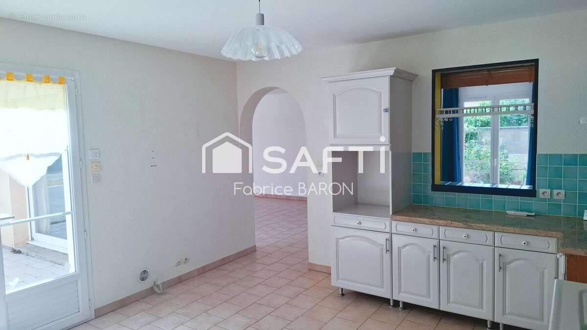 Photo 5 - Maison à MONTAMISE