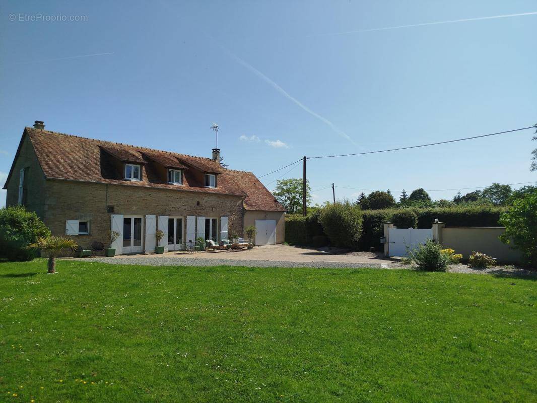 Maison à SAINT-PATERNE