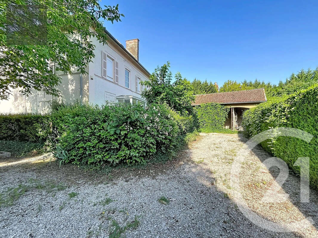 Maison 261 m² à Bar-Sur-Seine  - photo 2