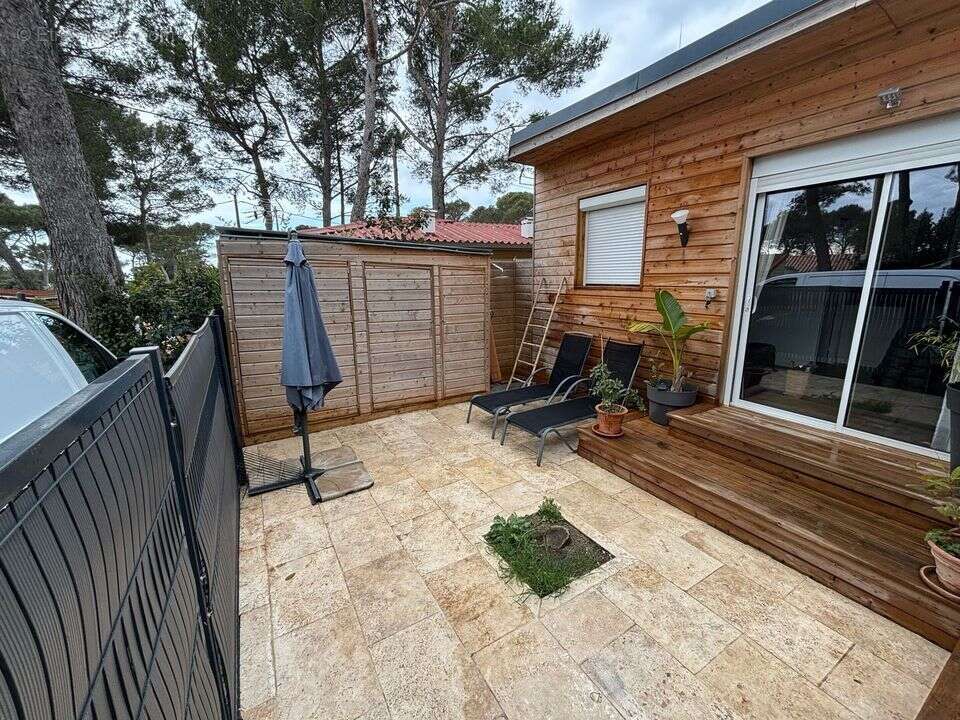 Maison à LE CASTELLET