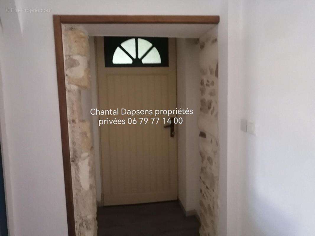 Appartement à MEZE