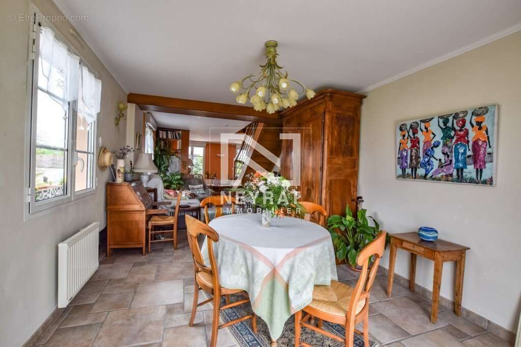 Maison à SAINT-MARTIN-SOUS-MONTAIGU