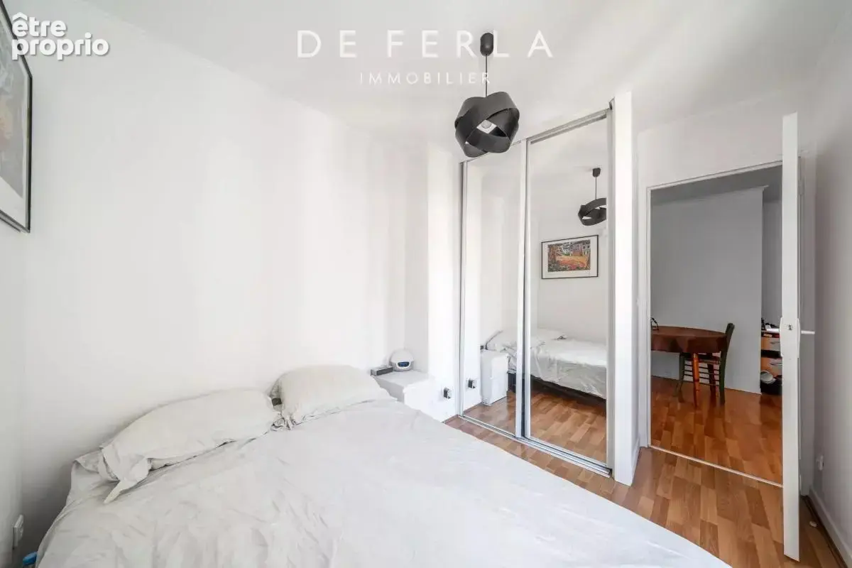 Appartement à PARIS-14E