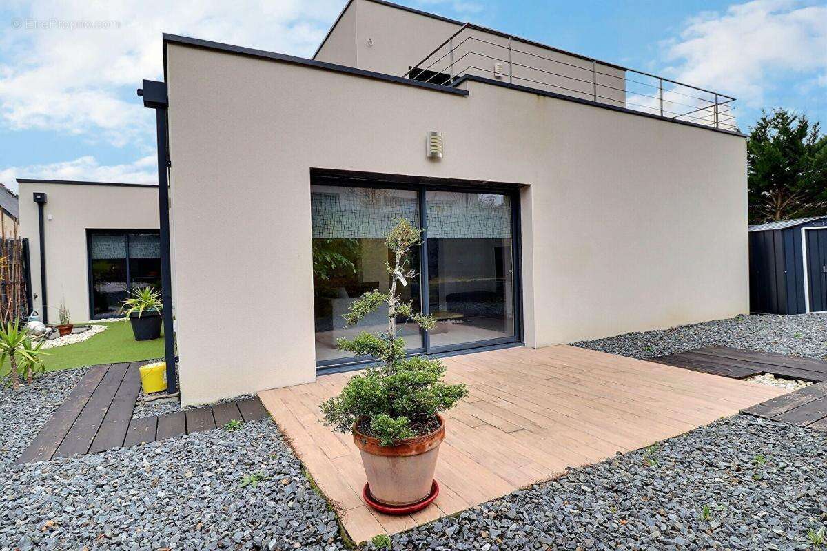 Maison à BOUCHEMAINE