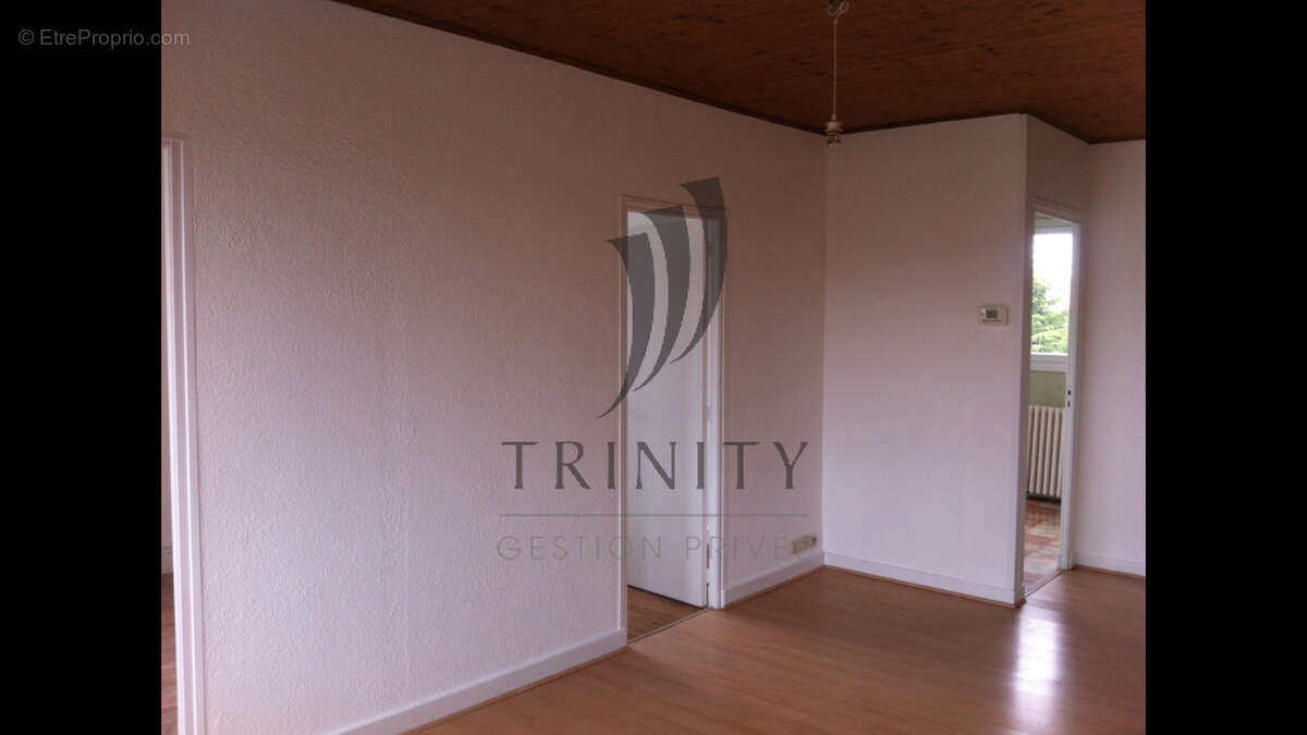 Appartement à BOURG-DE-PEAGE
