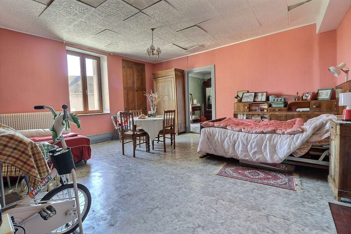 Maison à CHARRECEY