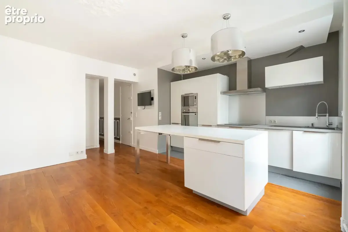 Appartement à LEVALLOIS-PERRET