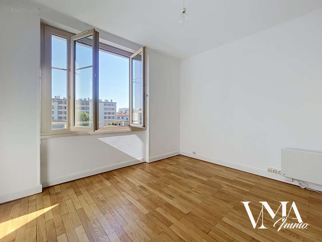 EXCLISIVITÉ / MONPLAISIR - Bel Appartement T3 de 62 m2 au 5ème étage avec ascenseur - photo 5