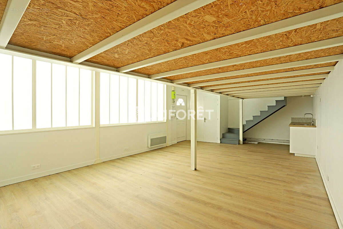 Commerce à MONTROUGE