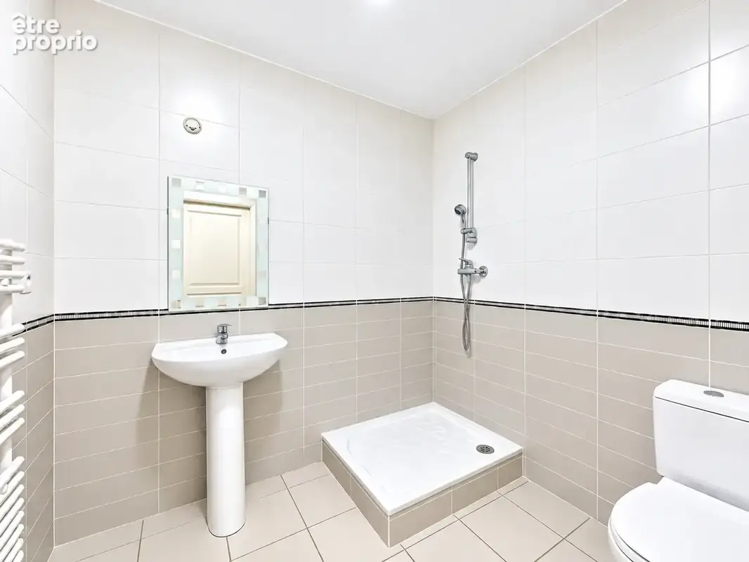 Habiter, investir ou exercer : un appartement, plusieurs perspectives à Tassin - photo 6