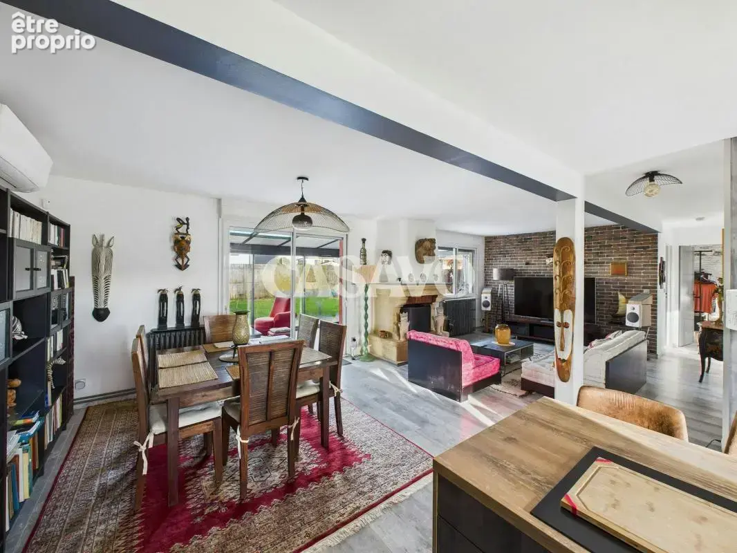 Vente Maison 4 pièces de 138m² - 33370 Pompignac - photo 2