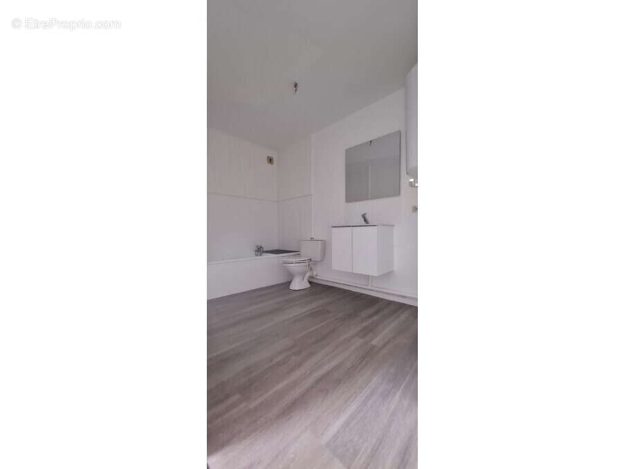 Appartement à SCIENTRIER